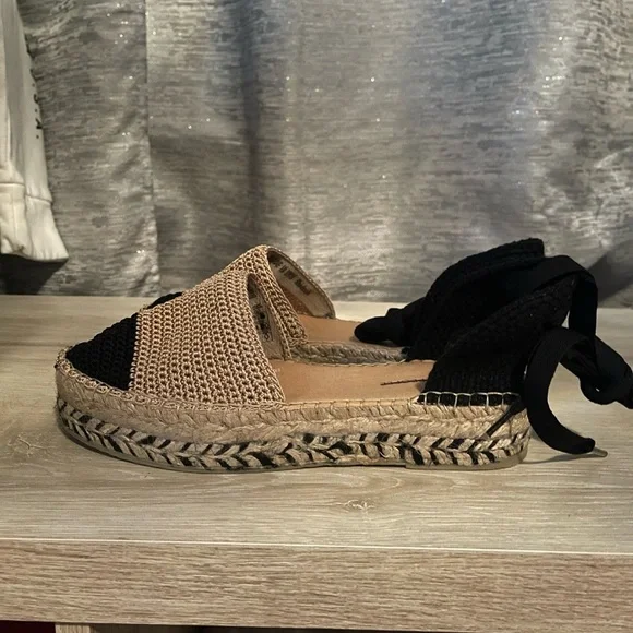 Free People Island Time Wrap Espadrille Sandal  Black/Tan Size 7 NIB - Picture 3 of 8